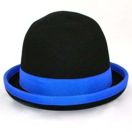Juggling bowler hat Juggle Dream black hat and blue ribbon outside 61