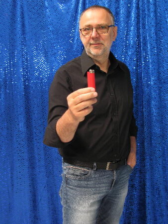 Zaubertrick - Farbwechselndes Feuerzeug